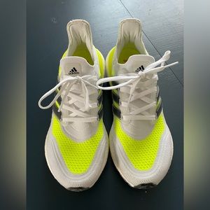 Adidas Women's Ultraboost 21 Running Shoe - Size 39